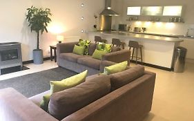Aaron Glen Apartments